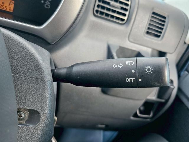 ハイゼットカーゴ デラックスリミテッド　ＫＥＮＷＯＯＤオーディオ・システムバー・ＥＴＣ・キーレス・ＡＢＳ・前席パワーウィンドウ・ＪＯＫＥＲ１３インチアルミホイール（16枚目）