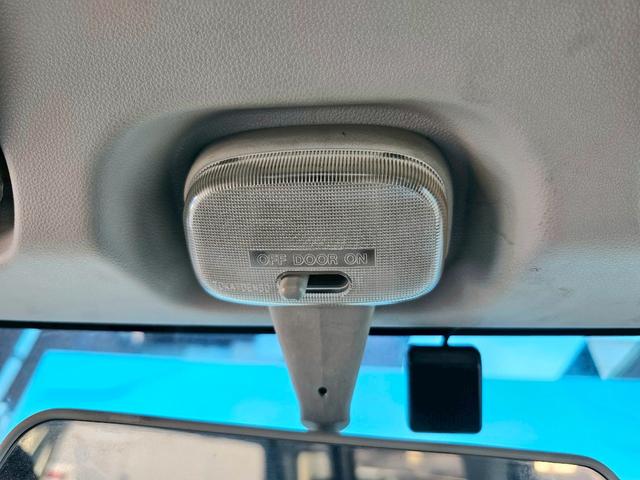 ハイゼットカーゴ デラックスリミテッド　ＫＥＮＷＯＯＤオーディオ・システムバー・ＥＴＣ・キーレス・ＡＢＳ・前席パワーウィンドウ・ＪＯＫＥＲ１３インチアルミホイール（23枚目）