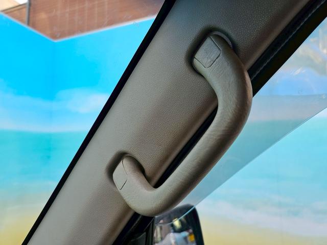 ハイゼットカーゴ デラックスリミテッド　ＫＥＮＷＯＯＤオーディオ・システムバー・ＥＴＣ・キーレス・ＡＢＳ・前席パワーウィンドウ・ＪＯＫＥＲ１３インチアルミホイール（32枚目）