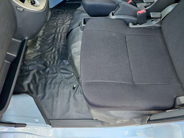 ハイゼットカーゴ デラックスリミテッド　ＫＥＮＷＯＯＤオーディオ・システムバー・ＥＴＣ・キーレス・ＡＢＳ・前席パワーウィンドウ・ＪＯＫＥＲ１３インチアルミホイール（33枚目）