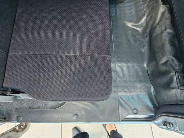 ハイゼットカーゴ デラックスリミテッド　ＫＥＮＷＯＯＤオーディオ・システムバー・ＥＴＣ・キーレス・ＡＢＳ・前席パワーウィンドウ・ＪＯＫＥＲ１３インチアルミホイール（39枚目）