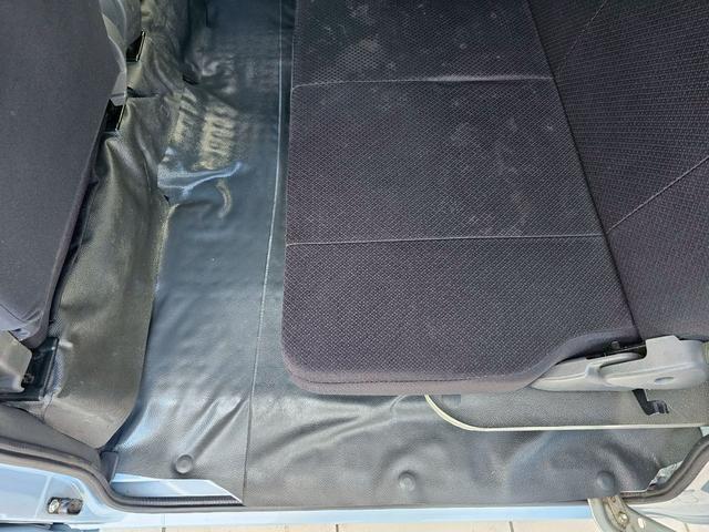 ハイゼットカーゴ デラックスリミテッド　ＫＥＮＷＯＯＤオーディオ・システムバー・ＥＴＣ・キーレス・ＡＢＳ・前席パワーウィンドウ・ＪＯＫＥＲ１３インチアルミホイール（41枚目）