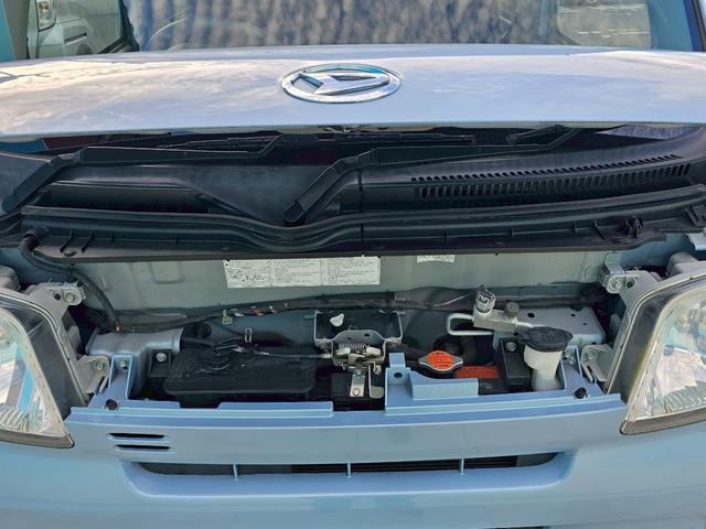 ハイゼットカーゴ デラックスリミテッド　ＫＥＮＷＯＯＤオーディオ・システムバー・ＥＴＣ・キーレス・ＡＢＳ・前席パワーウィンドウ・ＪＯＫＥＲ１３インチアルミホイール（59枚目）