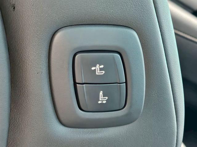 アルファード Z 左右独立ムーンルーフ・デジタルインナーミラー・フリップダウンモニター・スペアタイヤ・純正ナビ・トヨタセーフティセンス・全周囲カメラ・シートヒーター・シートクーラー・HDMI接続・ETC・おくだけ充電(13枚目)