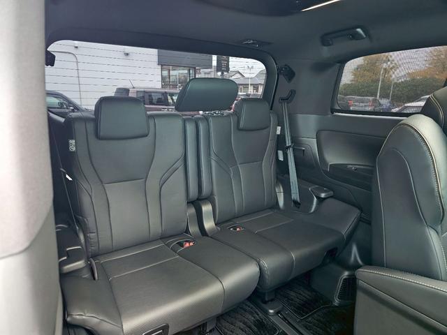 アルファード Z 左右独立ムーンルーフ・デジタルインナーミラー・フリップダウンモニター・スペアタイヤ・純正ナビ・トヨタセーフティセンス・全周囲カメラ・シートヒーター・シートクーラー・HDMI接続・ETC・おくだけ充電(19枚目)