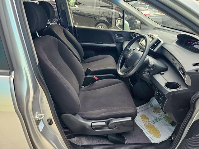 フリード G ジャストセレクション 純正ナビ・後席モニター・バックカメラ・Bluetooth接続・TV・ETC・USB接続・ドライブレコーダー・片側電動スライドドア・キーレス・純正15インチスチールホイール・(5枚目)