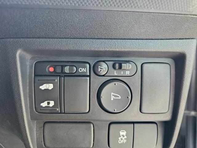 フリード G ジャストセレクション 純正ナビ・後席モニター・バックカメラ・Bluetooth接続・TV・ETC・USB接続・ドライブレコーダー・片側電動スライドドア・キーレス・純正15インチスチールホイール・(30枚目)