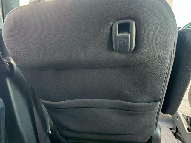 フリード G ジャストセレクション 純正ナビ・後席モニター・バックカメラ・Bluetooth接続・TV・ETC・USB接続・ドライブレコーダー・片側電動スライドドア・キーレス・純正15インチスチールホイール・(42枚目)