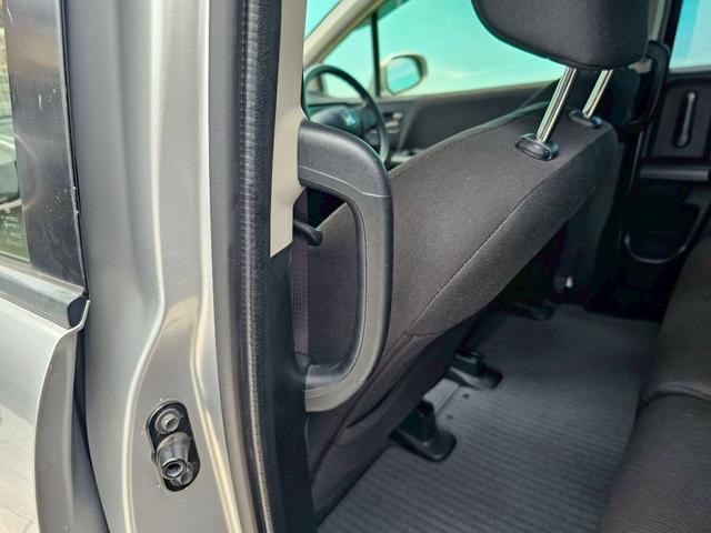 フリード G ジャストセレクション 純正ナビ・後席モニター・バックカメラ・Bluetooth接続・TV・ETC・USB接続・ドライブレコーダー・片側電動スライドドア・キーレス・純正15インチスチールホイール・(46枚目)