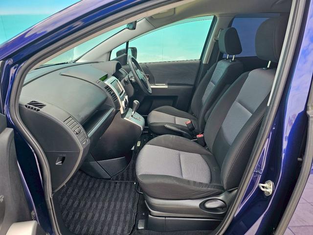 プレマシー ２０Ｚ　社外ナビ・バックモニター・Ｂｌｕｅｔｏｏｔｈ接続・両側電動スライドドア・ＥＴＣ・ＴＶ・電動格納ミラー・オートライト・オートエアコン・純正１７インチアルミホイール（6枚目）