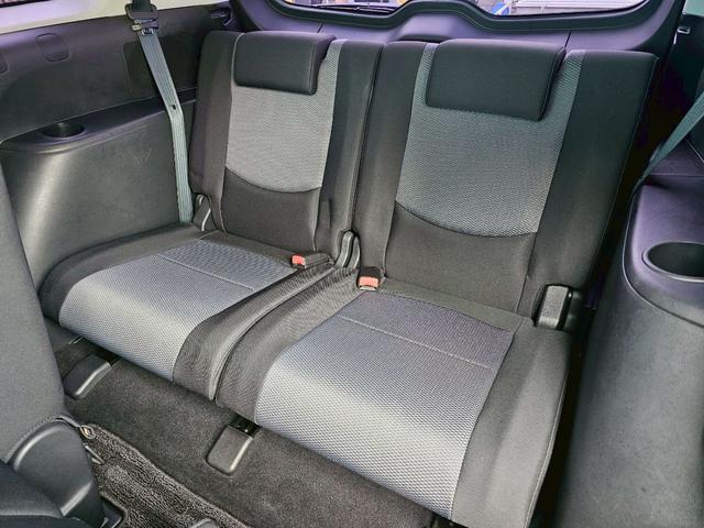 プレマシー ２０Ｚ　社外ナビ・バックモニター・Ｂｌｕｅｔｏｏｔｈ接続・両側電動スライドドア・ＥＴＣ・ＴＶ・電動格納ミラー・オートライト・オートエアコン・純正１７インチアルミホイール（10枚目）