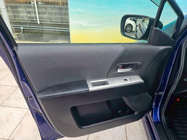 プレマシー ２０Ｚ　社外ナビ・バックモニター・Ｂｌｕｅｔｏｏｔｈ接続・両側電動スライドドア・ＥＴＣ・ＴＶ・電動格納ミラー・オートライト・オートエアコン・純正１７インチアルミホイール（35枚目）