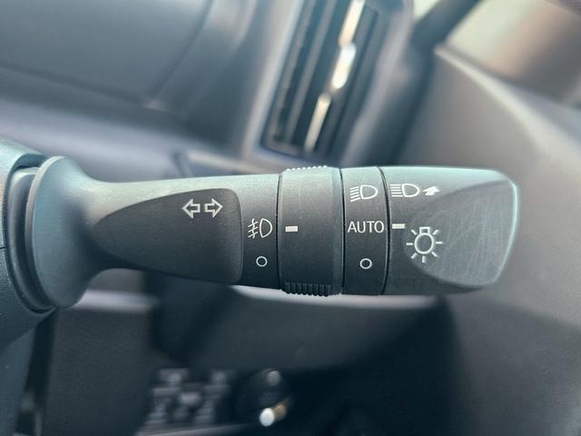 タント カスタムＸ　純正ナビ・アラウンドビューモニター・フルセグＴＶ・両側電動スライドドア・スマートアシスト・ドライブレコーダー・ＥＴＣ・シートヒーター・コーナーセンサー（29枚目）