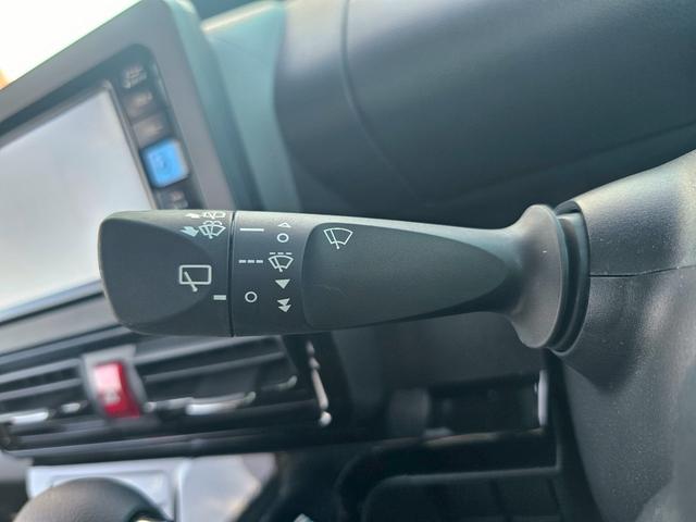 タント カスタムＸ　純正ナビ・アラウンドビューモニター・フルセグＴＶ・両側電動スライドドア・スマートアシスト・ドライブレコーダー・ＥＴＣ・シートヒーター・コーナーセンサー（33枚目）