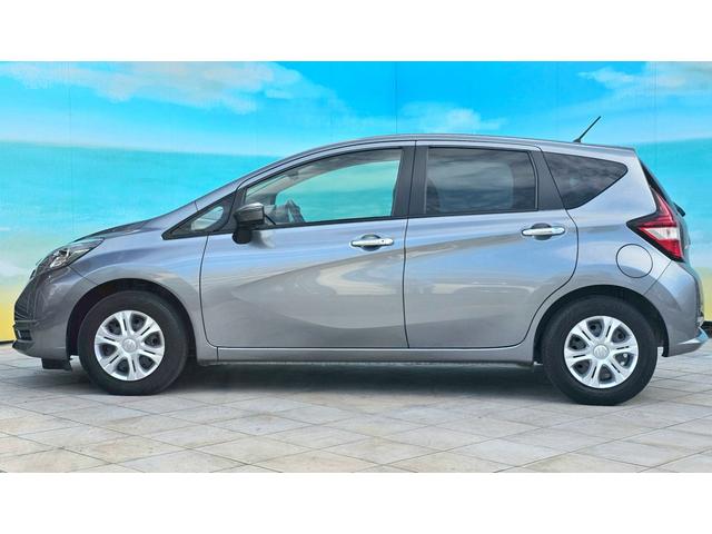 ノート Ｘ　純正ナビ・スマートルームミラー・アラウンドビューモニター・エマージェンシーブレーキ・Ｂｌｕｅｔｏｏｔｈ接続・ＴＶ・オートライト・プッシュスタート・純正１４インチスチールホイール（2枚目）