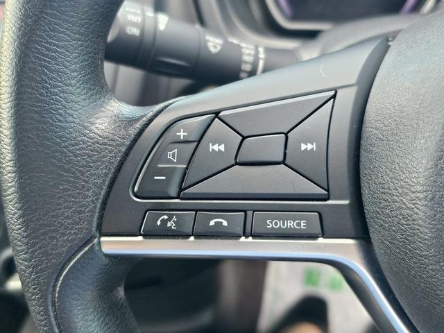 ノート Ｘ　純正ナビ・スマートルームミラー・アラウンドビューモニター・エマージェンシーブレーキ・Ｂｌｕｅｔｏｏｔｈ接続・ＴＶ・オートライト・プッシュスタート・純正１４インチスチールホイール（17枚目）