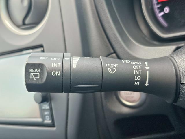 ノート Ｘ　純正ナビ・スマートルームミラー・アラウンドビューモニター・エマージェンシーブレーキ・Ｂｌｕｅｔｏｏｔｈ接続・ＴＶ・オートライト・プッシュスタート・純正１４インチスチールホイール（18枚目）