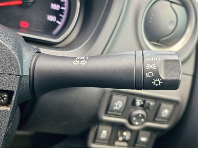 ノート Ｘ　純正ナビ・スマートルームミラー・アラウンドビューモニター・エマージェンシーブレーキ・Ｂｌｕｅｔｏｏｔｈ接続・ＴＶ・オートライト・プッシュスタート・純正１４インチスチールホイール（20枚目）