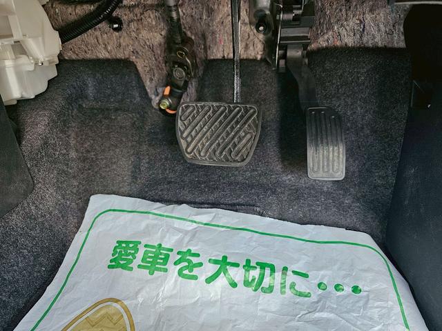 ノート Ｘ　純正ナビ・スマートルームミラー・アラウンドビューモニター・エマージェンシーブレーキ・Ｂｌｕｅｔｏｏｔｈ接続・ＴＶ・オートライト・プッシュスタート・純正１４インチスチールホイール（34枚目）