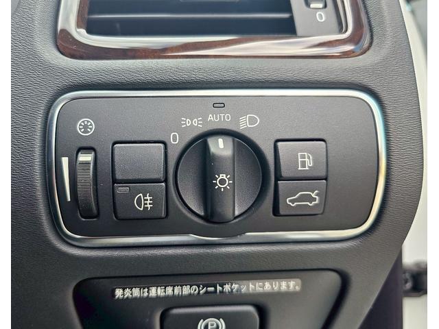 Ｖ７０ Ｔ４　ＳＥ　純正ナビ・本革シート・バックモニター・セーフティパッケージ・シートエアコン・ＴＶ・ルーフレール・パワーバックドア・クルーズコントロール・メモリーシート・ブラインドスポットモニター（20枚目）