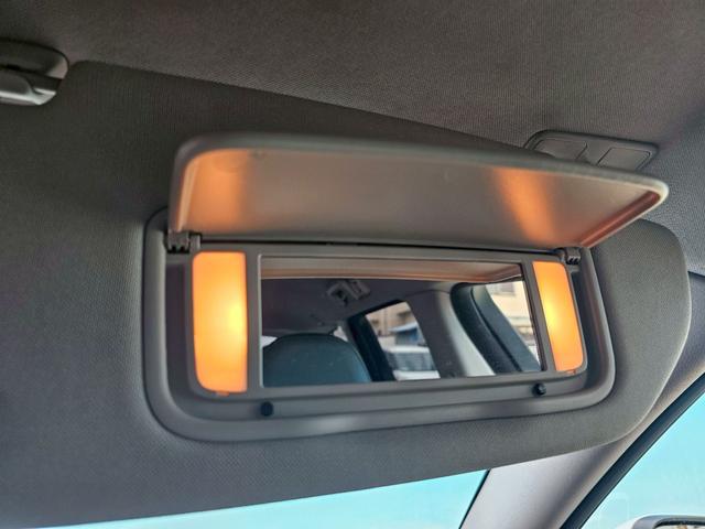 Ｖ７０ Ｔ４　ＳＥ　純正ナビ・本革シート・バックモニター・セーフティパッケージ・シートエアコン・ＴＶ・ルーフレール・パワーバックドア・クルーズコントロール・メモリーシート・ブラインドスポットモニター（24枚目）