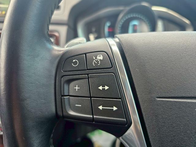 Ｖ７０ Ｔ４　ＳＥ　純正ナビ・本革シート・バックモニター・セーフティパッケージ・シートエアコン・ＴＶ・ルーフレール・パワーバックドア・クルーズコントロール・メモリーシート・ブラインドスポットモニター（30枚目）