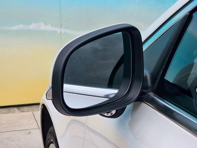 Ｖ７０ Ｔ４　ＳＥ　純正ナビ・本革シート・バックモニター・セーフティパッケージ・シートエアコン・ＴＶ・ルーフレール・パワーバックドア・クルーズコントロール・メモリーシート・ブラインドスポットモニター（47枚目）