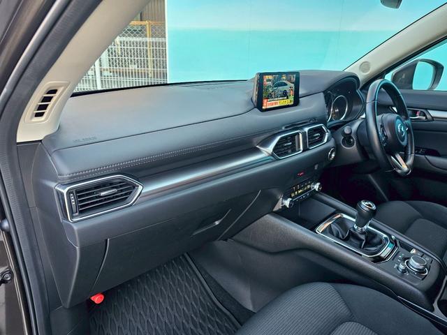 ＣＸ－５ ＸＤ　６速ＭＴ・ｉ－ＡＣＴＩＶＳＥＮＳＥ・３６０℃ビューモニター・レーダークルーズコントロール・Ｂｌｕｅｔｏｏｔｈ接続・ＥＴＣ・ドライブレコーダー・ＵＳＢ・純正１７インチアルミホイール（45枚目）