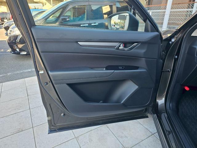 ＣＸ－５ ＸＤ　６速ＭＴ・ｉ－ＡＣＴＩＶＳＥＮＳＥ・３６０℃ビューモニター・レーダークルーズコントロール・Ｂｌｕｅｔｏｏｔｈ接続・ＥＴＣ・ドライブレコーダー・ＵＳＢ・純正１７インチアルミホイール（47枚目）