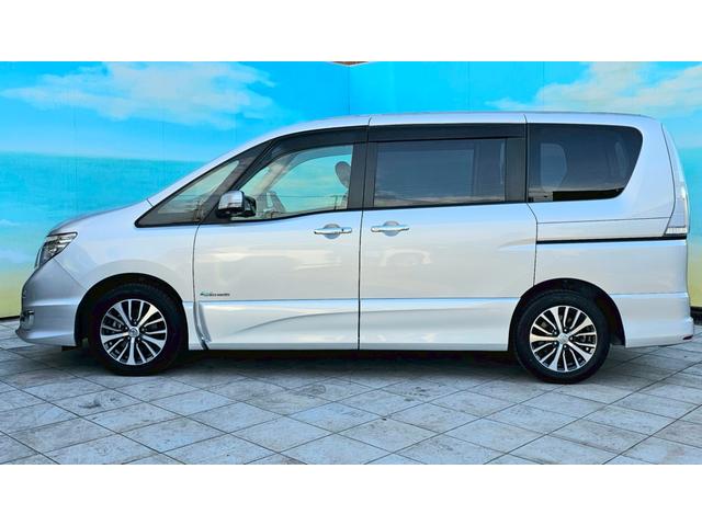 セレナ ハイウェイスター　Ｖセレクション＋セーフティ　ＳＨＶ　純正ナビ・後席モニター・アラウンドビューモニター・エマージェンシーブレーキ・クルーズコントロール・バックカメラ・ドライブレコーダー・ＥＴＣ・ＴＶ・両側電動スライドドア・純正１６インチホイール（3枚目）