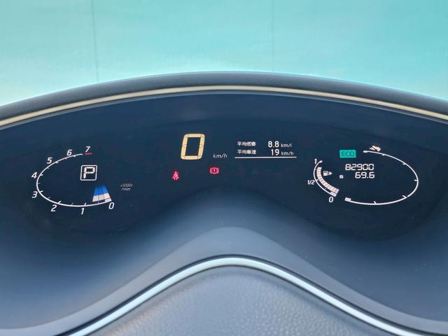 セレナ ハイウェイスター　Ｖセレクション＋セーフティ　ＳＨＶ　純正ナビ・後席モニター・アラウンドビューモニター・エマージェンシーブレーキ・クルーズコントロール・バックカメラ・ドライブレコーダー・ＥＴＣ・ＴＶ・両側電動スライドドア・純正１６インチホイール（12枚目）