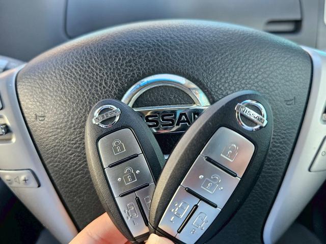 セレナ ハイウェイスター　Ｖセレクション＋セーフティ　ＳＨＶ　純正ナビ・後席モニター・アラウンドビューモニター・エマージェンシーブレーキ・クルーズコントロール・バックカメラ・ドライブレコーダー・ＥＴＣ・ＴＶ・両側電動スライドドア・純正１６インチホイール（14枚目）