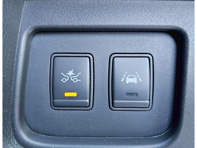 セレナ ハイウェイスター　Ｖセレクション＋セーフティ　ＳＨＶ　純正ナビ・後席モニター・アラウンドビューモニター・エマージェンシーブレーキ・クルーズコントロール・バックカメラ・ドライブレコーダー・ＥＴＣ・ＴＶ・両側電動スライドドア・純正１６インチホイール（21枚目）