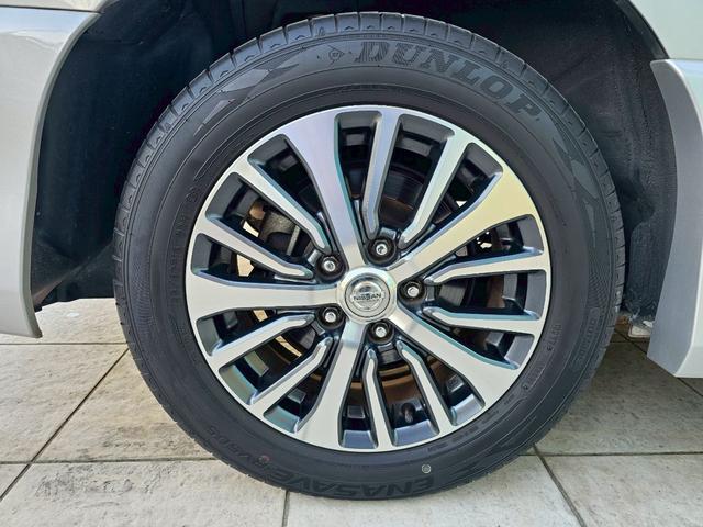 セレナ ハイウェイスター　Ｖセレクション＋セーフティ　ＳＨＶ　純正ナビ・後席モニター・アラウンドビューモニター・エマージェンシーブレーキ・クルーズコントロール・バックカメラ・ドライブレコーダー・ＥＴＣ・ＴＶ・両側電動スライドドア・純正１６インチホイール（73枚目）