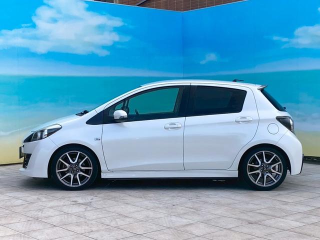 ヴィッツ RS G’s 5速MT・社外ナビ・フルセグTV・Bluetooth・社外ステアリング・HIDヘッドライト・ETC・フォグランプ・純正AW・電動格納ミラー(3枚目)