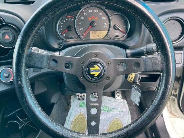 ヴィッツ RS G’s 5速MT・社外ナビ・フルセグTV・Bluetooth・社外ステアリング・HIDヘッドライト・ETC・フォグランプ・純正AW・電動格納ミラー(17枚目)