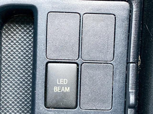 ヴィッツ RS G’s 5速MT・社外ナビ・フルセグTV・Bluetooth・社外ステアリング・HIDヘッドライト・ETC・フォグランプ・純正AW・電動格納ミラー(18枚目)