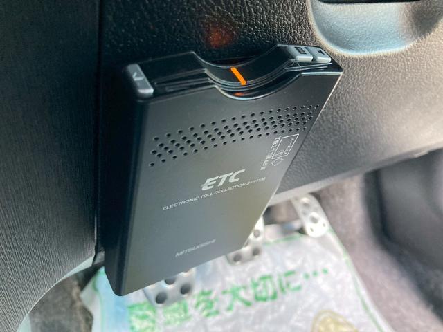 ヴィッツ RS G’s 5速MT・社外ナビ・フルセグTV・Bluetooth・社外ステアリング・HIDヘッドライト・ETC・フォグランプ・純正AW・電動格納ミラー(19枚目)