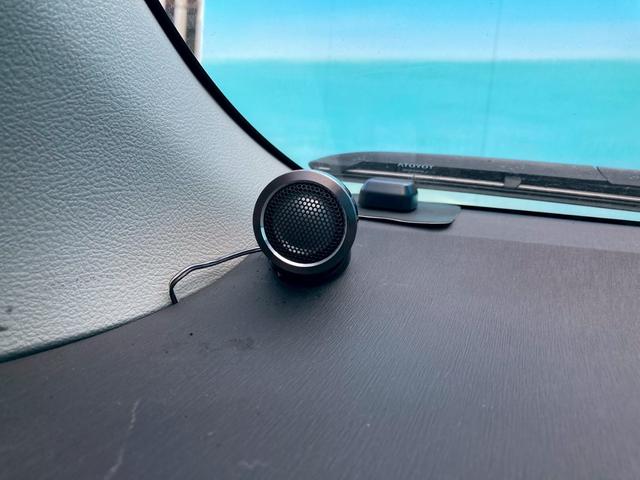 ヴィッツ RS G’s 5速MT・社外ナビ・フルセグTV・Bluetooth・社外ステアリング・HIDヘッドライト・ETC・フォグランプ・純正AW・電動格納ミラー(24枚目)