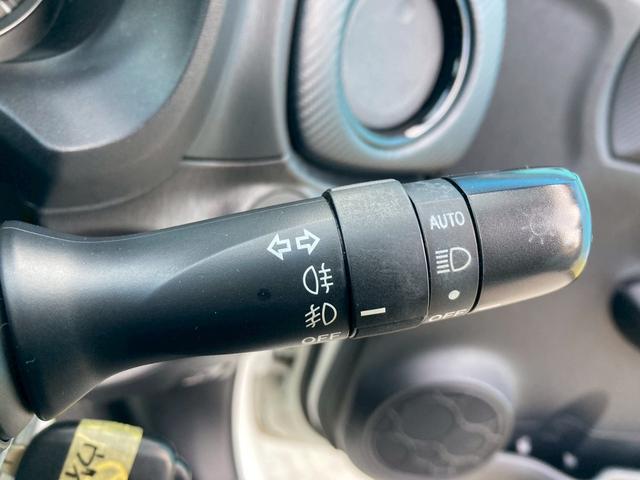 ヴィッツ RS G’s 5速MT・社外ナビ・フルセグTV・Bluetooth・社外ステアリング・HIDヘッドライト・ETC・フォグランプ・純正AW・電動格納ミラー(29枚目)