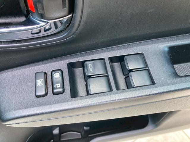 ヴィッツ RS G’s 5速MT・社外ナビ・フルセグTV・Bluetooth・社外ステアリング・HIDヘッドライト・ETC・フォグランプ・純正AW・電動格納ミラー(30枚目)