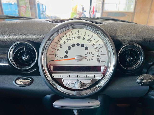 ＭＩＮＩ クーパー　Ｒ５６　６ＡＴ　黄　Ｂｌｕｅｔｏｏｔｈ　Ｃａｒｐｌａｙ　Ａｎｄｒｏｉｄ　Ａｕｔｏ　ナビ　ドラレコ　ドライブレコーダー　バックカメラ　ＥＴＣ　ＵＳＢ　アルミ　ユニオンジャック　テール　ＧＴ　Ｍｏｔｏｒｓ（26枚目）