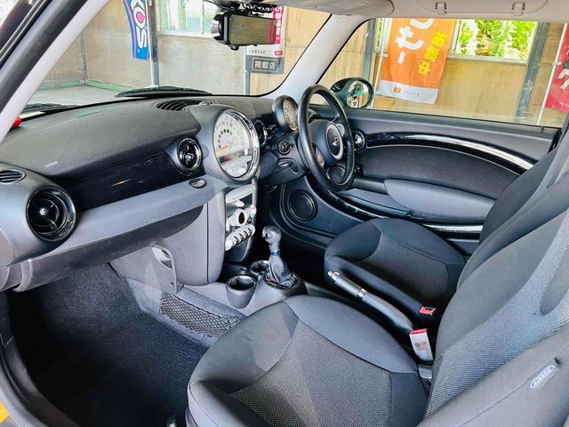 ＭＩＮＩ クーパー　Ｒ５６　６ＡＴ　黄　Ｂｌｕｅｔｏｏｔｈ　Ｃａｒｐｌａｙ　Ａｎｄｒｏｉｄ　Ａｕｔｏ　ナビ　ドラレコ　ドライブレコーダー　バックカメラ　ＥＴＣ　ＵＳＢ　アルミ　ユニオンジャック　テール　ＧＴ　Ｍｏｔｏｒｓ（29枚目）