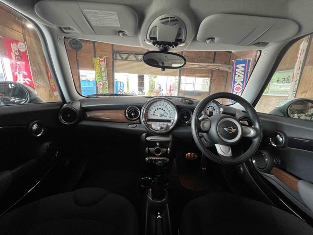 ＭＩＮＩ クーパーＳ　Ｒ５６　６ＡＴ　青　Ｂｌｕｅｔｏｏｔｈ　Ｃａｒｐｌａｙ　Ａｎｄｒｏｉｄ　Ａｕｔｏ　ナビ　ドラレコ　ドライブレコーダー　バックカメラ　ＥＴＣ　ＵＳＢ　アルミ　ユニオンジャック　テール　ＧＴ　Ｍｏｔｏｒｓ（28枚目）