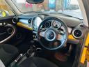 クーパー　Ｒ５６　６ＡＴ　黄　Ｂｌｕｅｔｏｏｔｈ　Ｃａｒｐｌａｙ　Ａｎｄｒｏｉｄ　Ａｕｔｏ　ナビ　ドラレコ　ドライブレコーダー　バックカメラ　ＥＴＣ　ＵＳＢ　アルミ　ユニオンジャック　テール　ＧＴ　Ｍｏｔｏｒｓ（28枚目）