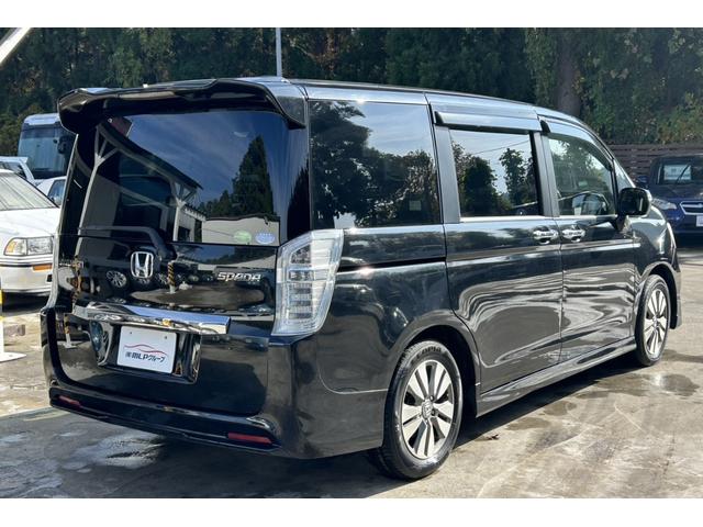 ステップワゴンスパーダ Ｓ　ＥＴＣ　バックカメラ　ＴＶ　両側電動スライドドア　オートライト　ＨＩＤ　スマートキー　アイドリングストップ　３列シート　ＣＶＴ　アルミホイール　盗難防止システム　衝突安全ボディ　ＡＢＳ　ＥＳＣ（7枚目）