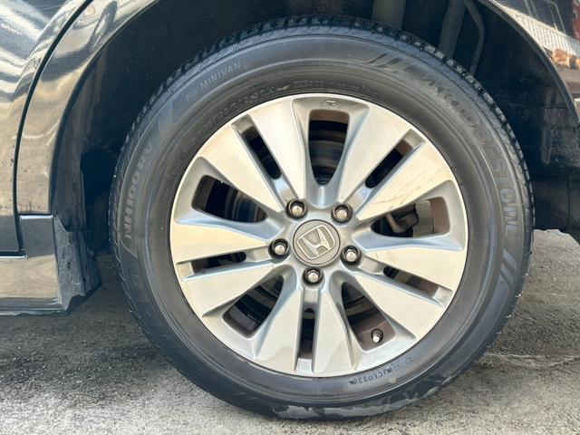 ステップワゴンスパーダ Ｓ　ＥＴＣ　バックカメラ　ＴＶ　両側電動スライドドア　オートライト　ＨＩＤ　スマートキー　アイドリングストップ　３列シート　ＣＶＴ　アルミホイール　盗難防止システム　衝突安全ボディ　ＡＢＳ　ＥＳＣ（10枚目）