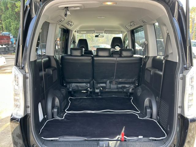 ステップワゴンスパーダ Ｓ　ＥＴＣ　バックカメラ　ＴＶ　両側電動スライドドア　オートライト　ＨＩＤ　スマートキー　アイドリングストップ　３列シート　ＣＶＴ　アルミホイール　盗難防止システム　衝突安全ボディ　ＡＢＳ　ＥＳＣ（22枚目）