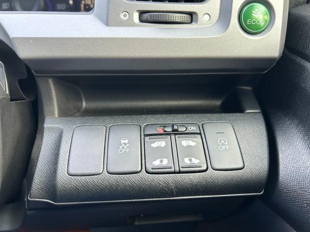 ステップワゴンスパーダ Ｓ　ＥＴＣ　バックカメラ　ＴＶ　両側電動スライドドア　オートライト　ＨＩＤ　スマートキー　アイドリングストップ　３列シート　ＣＶＴ　アルミホイール　盗難防止システム　衝突安全ボディ　ＡＢＳ　ＥＳＣ（34枚目）