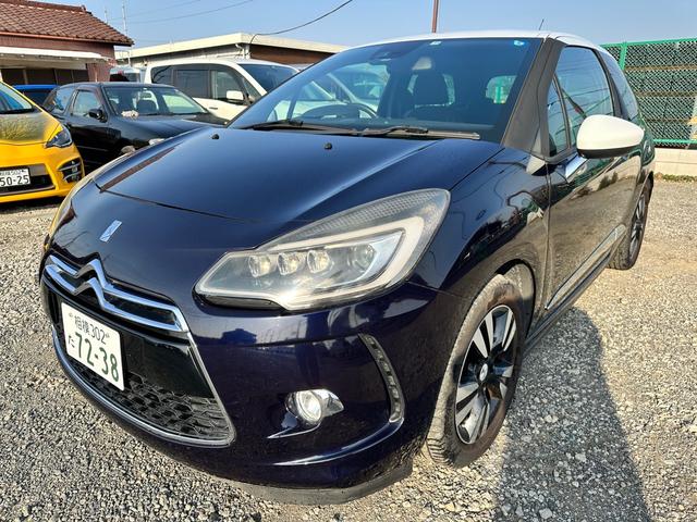 ＤＳ３ シック　キセノンフルＬＥＤパッケージ　シトロエン　シック　キセノンフルＬＥＤパッケージ　走行距離５９５５６ｋｍ　アクティブシティブレーキ　ＨＩＦＩサウンドシステム　取扱説明書　整備手帳　キーレス２個　ＥＴＣ　純正１６インチアルミ（3枚目）